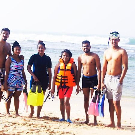 Hotel Madiha Surf House Lanka Matara Exterior foto