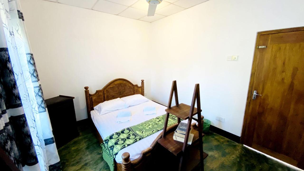 Hotel Madiha Surf House Lanka Matara Exterior foto