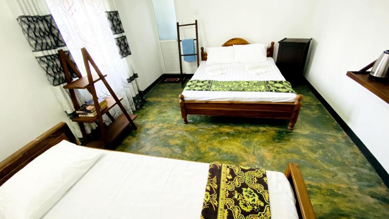 Hotel Madiha Surf House Lanka Matara Exterior foto