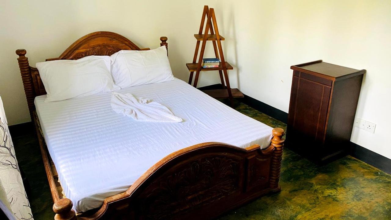 Hotel Madiha Surf House Lanka Matara Exterior foto