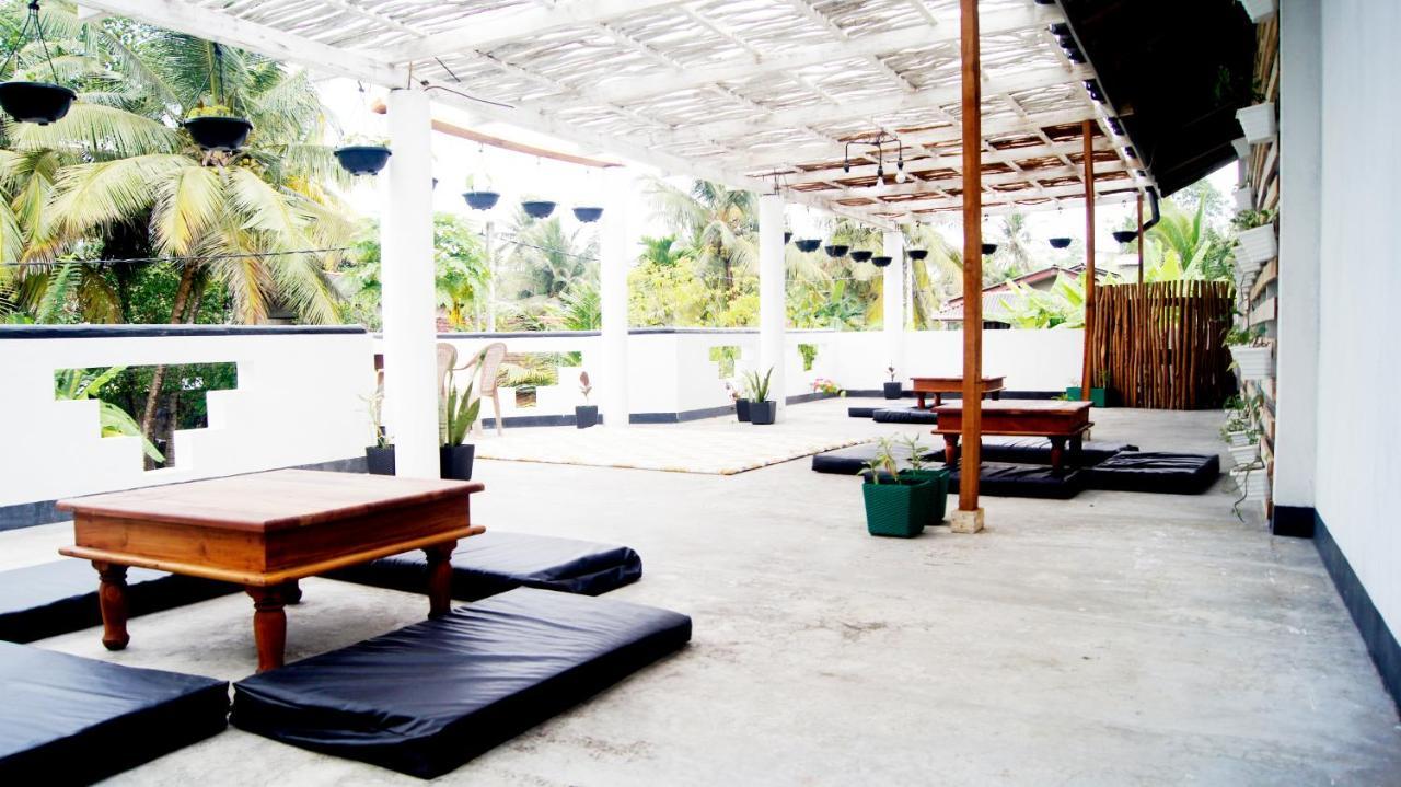 Hotel Madiha Surf House Lanka Matara Exterior foto